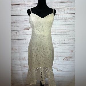Guess White Sheath Dress Sweetheart Neckline Spaghetti Strap
